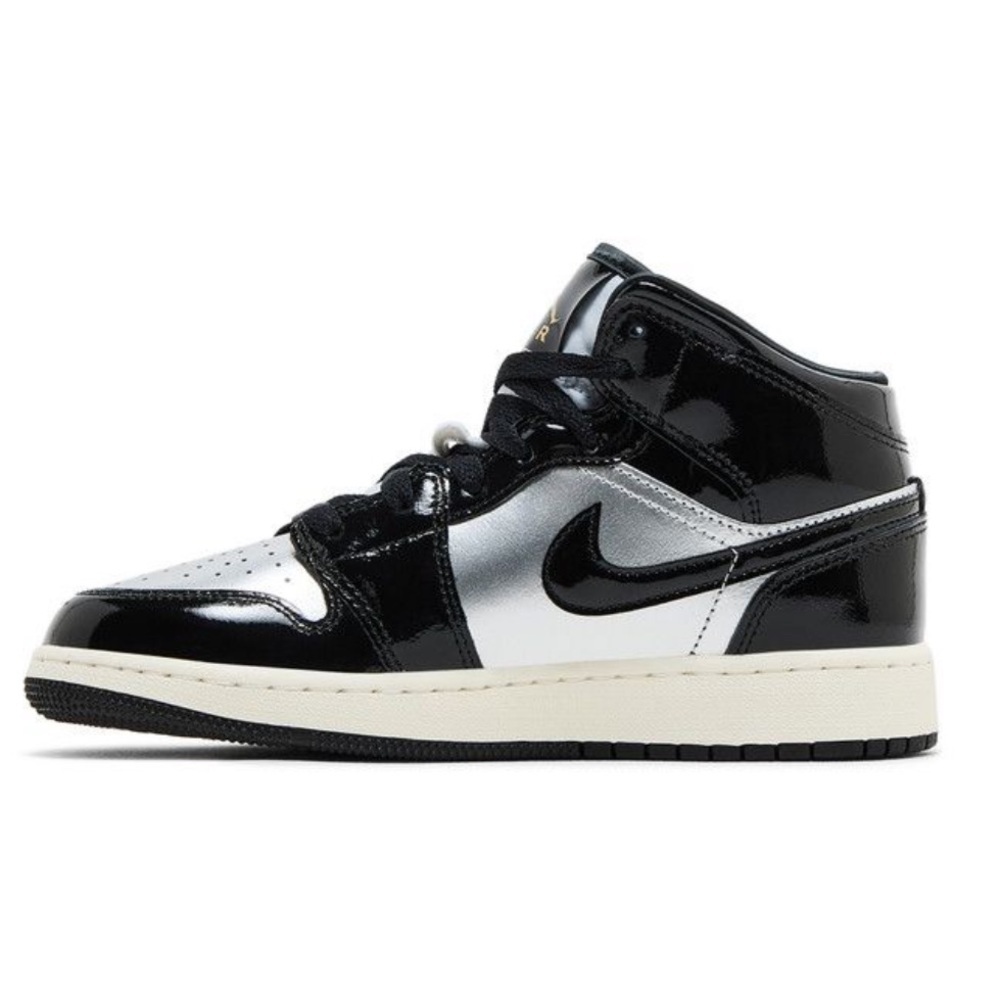 Jordan 1
Mid se gs
Black metallic silver'
Brand new - Picture 3 of 6